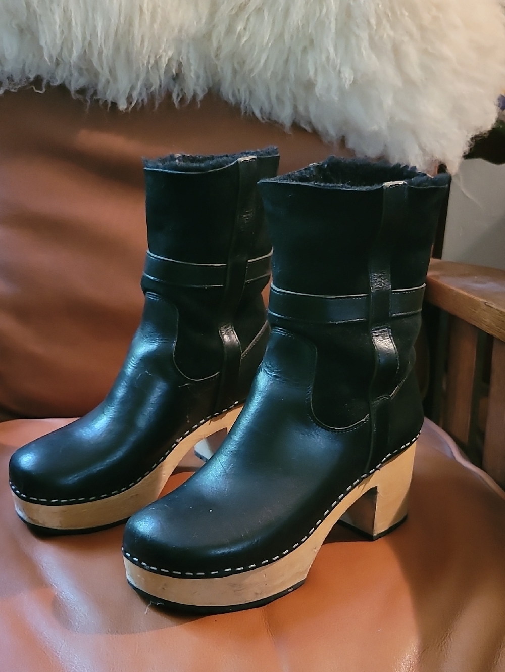 Swedish Hasbeens Suede Fleece Boot Clogs